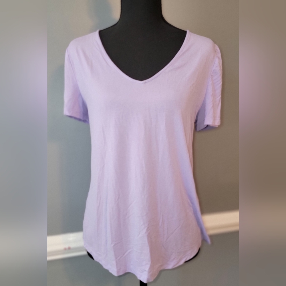 Soma Cool Nights Lavender V-Neck Short Sleeve Tee